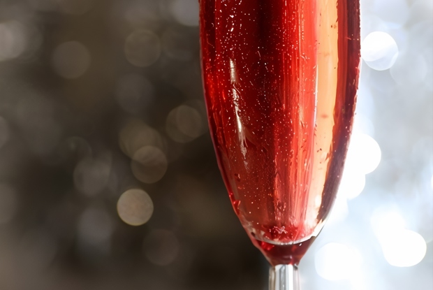 Новогодний гранатовый коктейль с шампанским