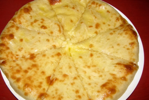 Осетинский пирог с картофелем и сыром (Картофджин)