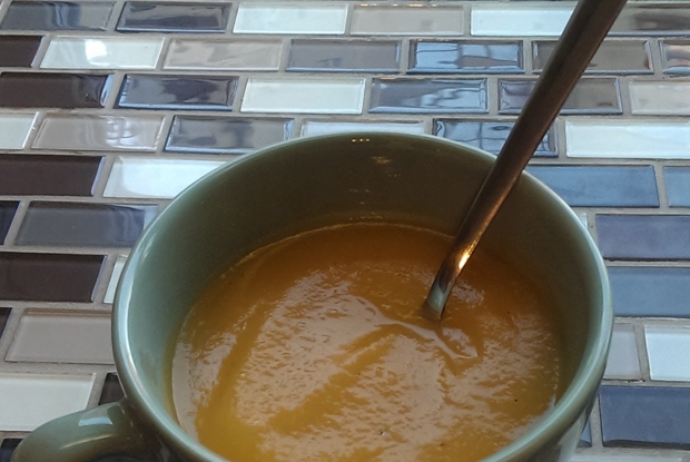 Овощной суп-пюре с кабачками и чесноком