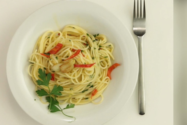 Паста aglio olio e peperoncino