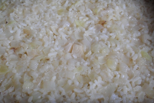 Рис с луком по-болгарски