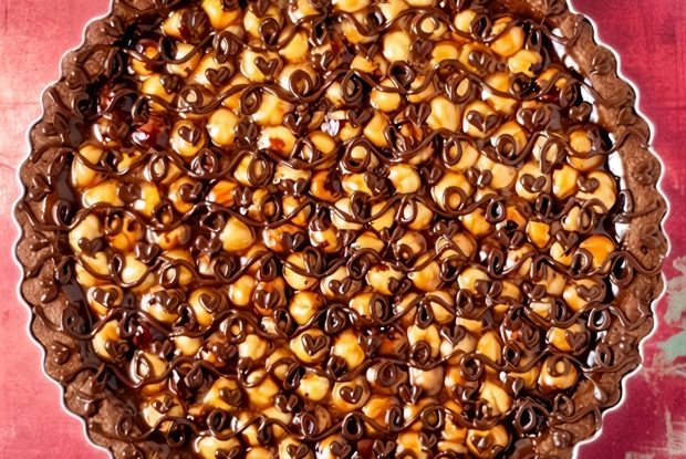 Шоколадно-карамельно-ореховый тарт