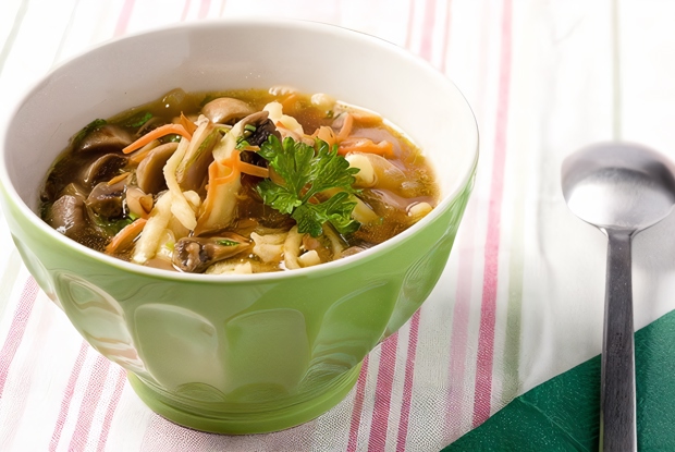 Суп с грибами и домашней лапшой