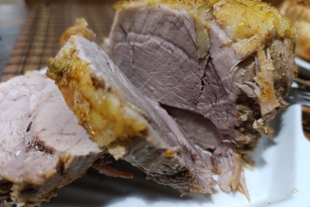 Свиная лопатка в фольге