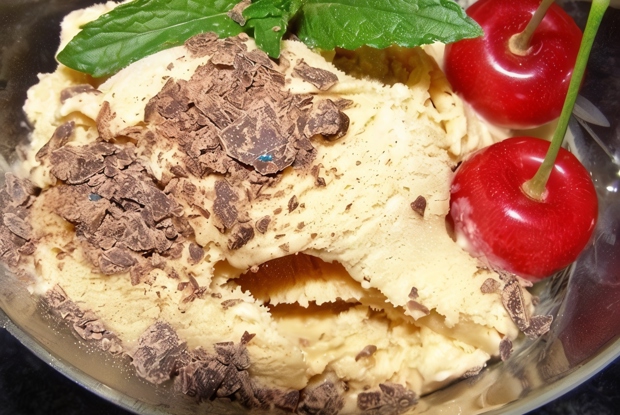 Творожное мороженое с шоколадной крошкой