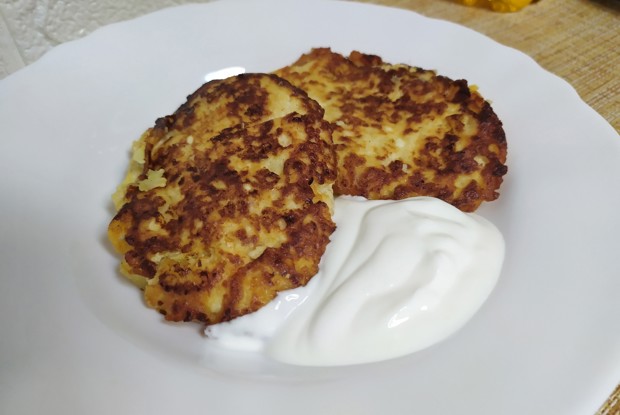 Яблочно-творожные оладьи