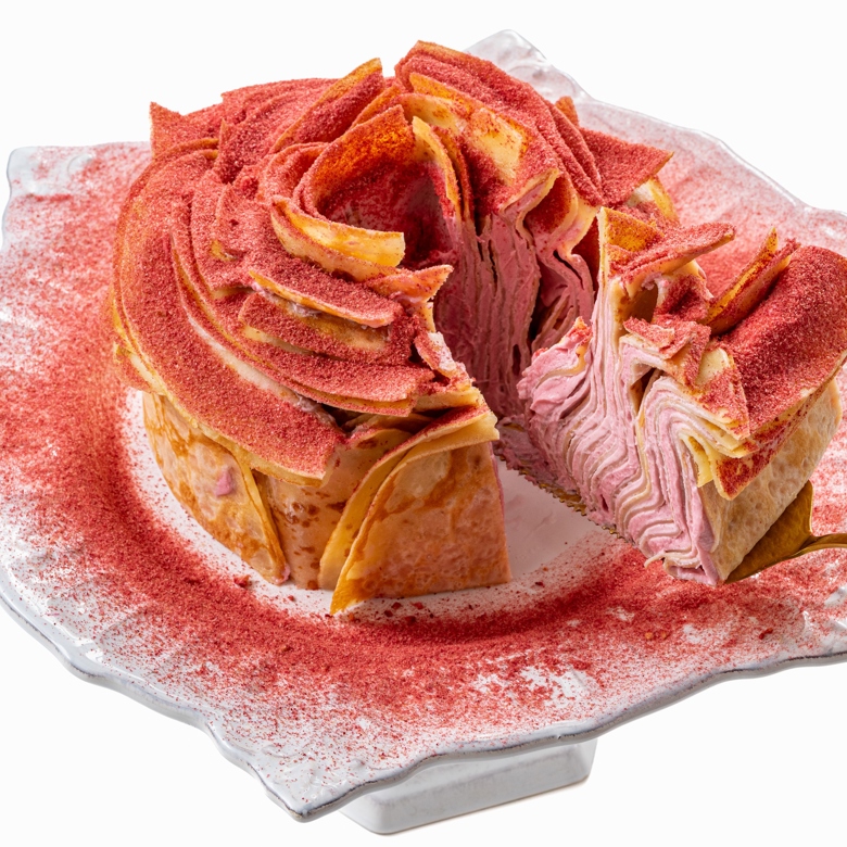 Блинный торт «Роза» с малиновым кремом