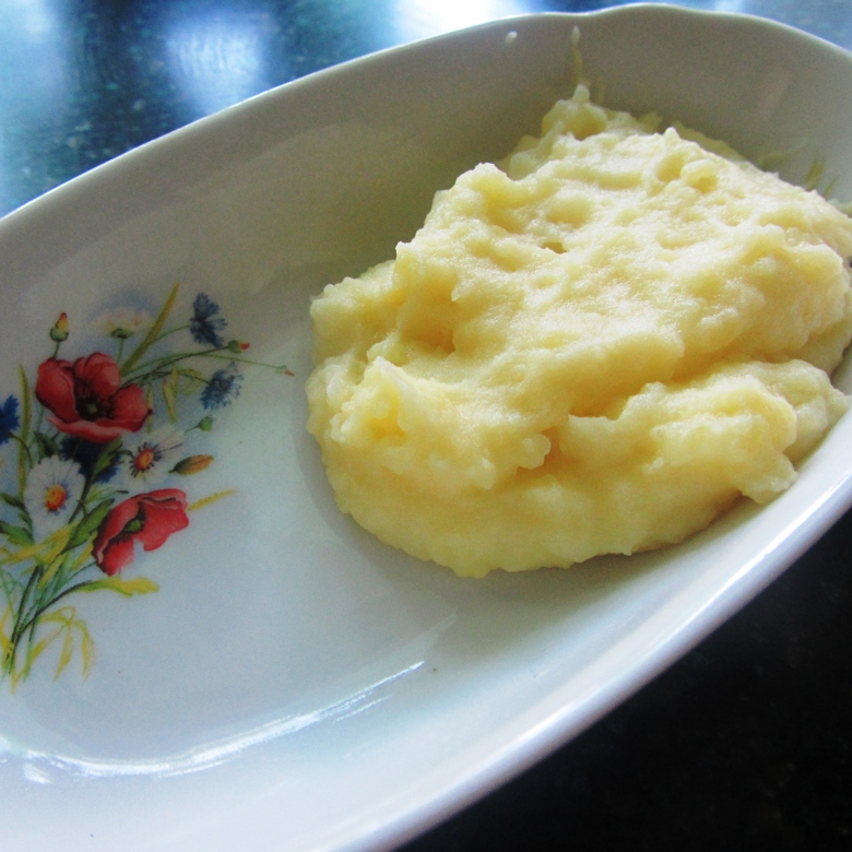 Картофельное пюре с чесночным маслом