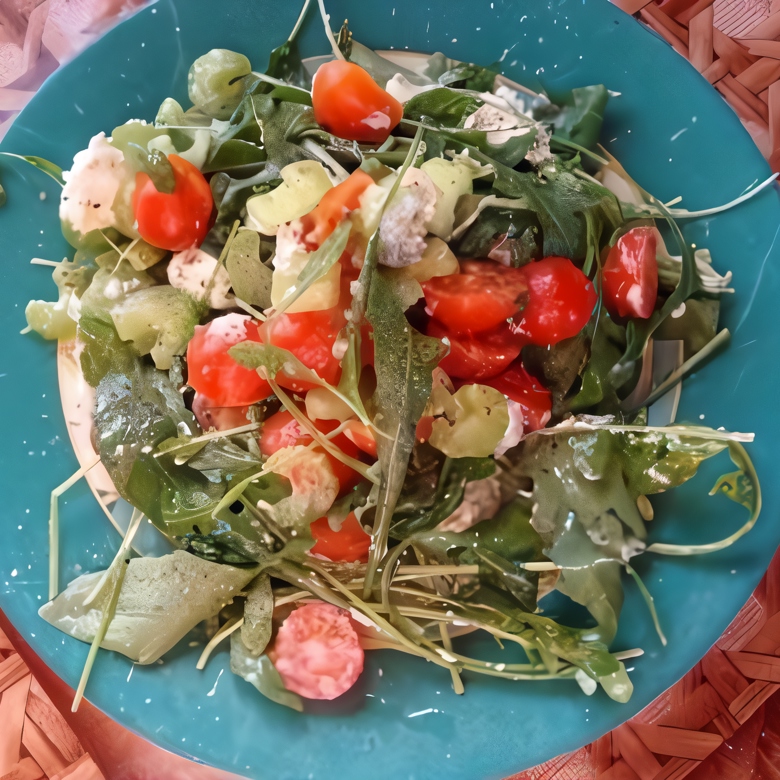 Белковый салат со свежими овощами: рецепт с фото