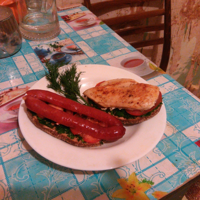 Студенческий бутерброд с куриной грудкой