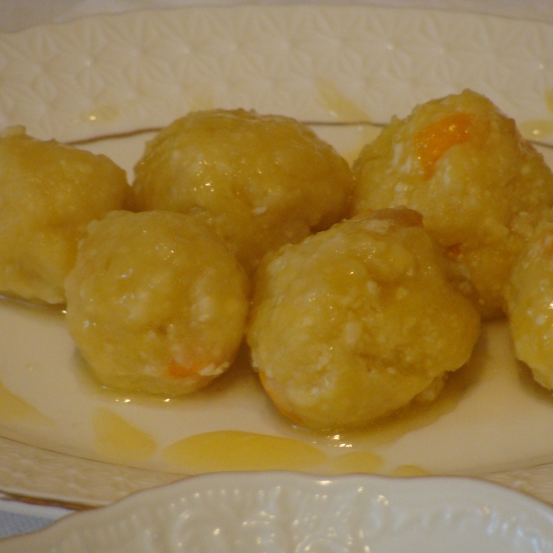 Творожные шарики в медово-сливочном соусе «Золотые шарики»