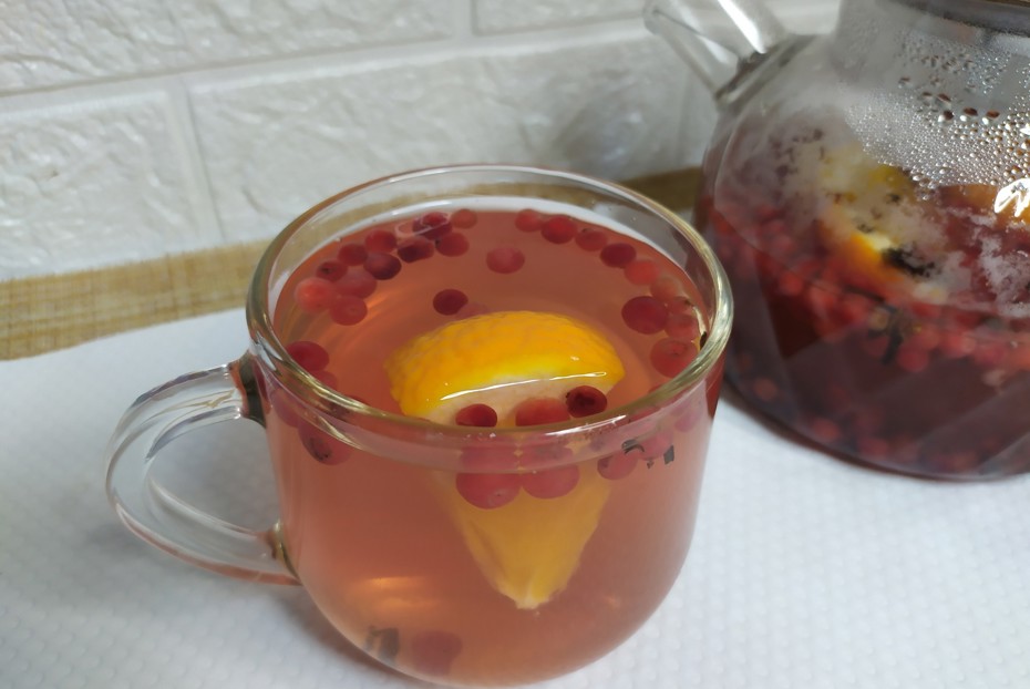 Фото рецепта Чай с брусникой