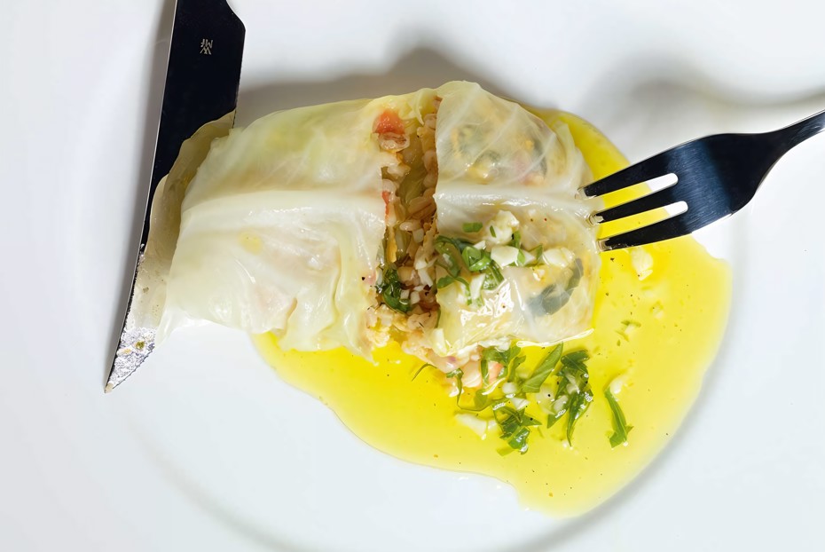 Фото рецепта Голубцы с перловкой и морскими гадами