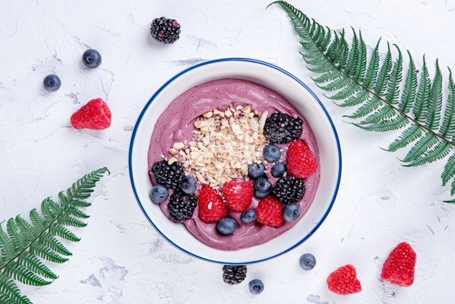 Фото рецепта Смузи-боул с ягодами