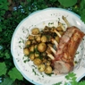 Фотография рецепта Ариста из свиной корейки с молодой картошкой и травами автор Игорь Громов