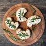 Фотография рецепта Брускетты с творожным сыром рукколой и кедровыми орешками автор Анна Болдырева
