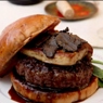 Фотография рецепта Бургер с говяжьей котлетой и утиным паштетом автор Еда
