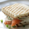 Фотография рецепта Бутерброды с соленым лососем и сыром Филадельфия автор Anita Ggdf