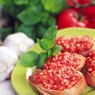 Фотография рецепта Чесночная брускетта с томатами красным луком и базиликом автор maximsemin