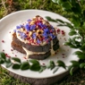 Фотография рецепта Финиковый пирог с ряженкой и малиной автор Еда