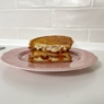 Фотография рецепта Горячий бутерброд с сыром бри и яблочным джемом автор Еда