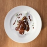 Фотография рецепта Груша с шоколадным соусом сыром и цветами соли автор Еда