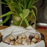 Фотография рецепта Яичница с перепелиными яйцами шпинатом и помидорами черри автор Rusiko Tsivtsivadze