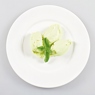 Фотография рецепта Йогуртовое мороженое с авокадо и огурцом автор Елена Гнедовская