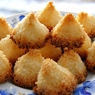 Фотография рецепта Кокосовые конфеты из стружки Пирамидки автор Виктория Войтенко
