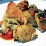 Фотография рецепта Куриные бедрышки запеченые с картофелем и томатами автор Тони Грин