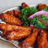Фотография рецепта Куриные крылышки с аджикой и чесноком автор Саша Давыденко