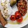 Фотография рецепта Лабне с печеными томатами оливками и чипсами из хлеба автор Tatiana Shagina