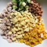 Фотография рецепта Легкий салат с курицей фасолью и сыром автор Татьяна Петрухина