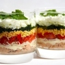Фотография рецепта Легкий слоеный салат с курицей и помидорами автор Mary Aletskaya