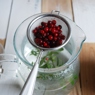 Фотография рецепта Напиток из листьев и ягод брусники автор Anastasia Sheveleva