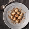 Фотография рецепта Ньокки с капустой колбасками и жареными хлебными крошками автор Еда