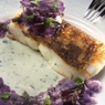 Фотография рецепта Палтус с фиолетовым картофелем и соусом из йогурта автор Еда