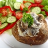 Фотография рецепта Печеный картофель со сливочным соусом из грибов бекона и зеленого перца автор Masha Potashova