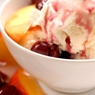 Фотография рецепта Персики с мороженым в ягодном соусе автор Masha Potashova
