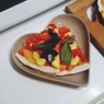 Фотография рецепта Пицца на бездрожжевом тесте с белыми маринованными грибами и гаудой автор Catherine A