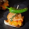 Фотография рецепта Пинчостапас из перца падрон куриных крыльев вешенок пастернака и моркови автор EatAndBe Ru