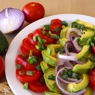Фотография рецепта Салат из помидоров авокадо и красного лука автор Masha Potashova