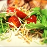 Фотография рецепта Салат из помидоров черри проростков сои и рукколы с пикантным сладковатым соусом автор Анна Цой