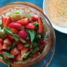 Фотография рецепта Салат из ревеня и клубники с соусом из рикотты автор Иван Соколов