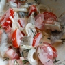 Фотография рецепта Салат из соленых грибов и помидоров с луком автор Александра Крючкова