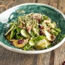 Фотография рецепта Салат со шпинатом клюквой грушей и орехом пекан автор Ресторан LESNOY