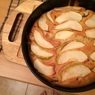 Фотография рецепта Шарлотка с кислыми яблоками и корицей автор Ална Осенняя