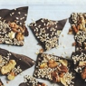 Фотография рецепта Шоколадные ломтики с солью орехами и семенами автор Masha Potashova