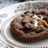 Фотография рецепта Шоколадное печенье с шоколадной крошкой и маршмеллоу автор Юлия Жигалва