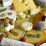 Фотография рецепта Сырная тарелка со свежим инжиром автор Елена Гнедовская